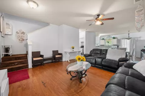 3005 Ronay Dr, Forest Hill, TX 76140