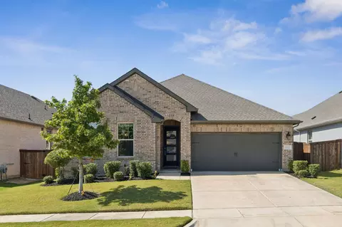 4105 Silver Spur Ct, Aubrey, TX 76227