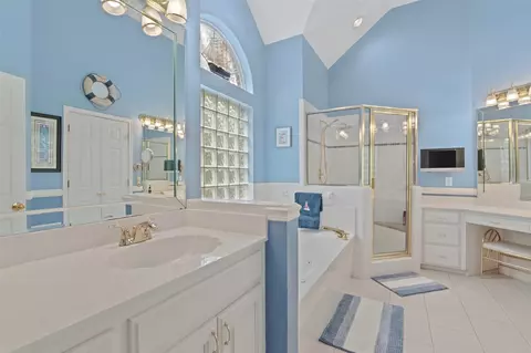 Bath - 982 Stonecrest Rd, Argyle, TX 76226 photo 1 of 1