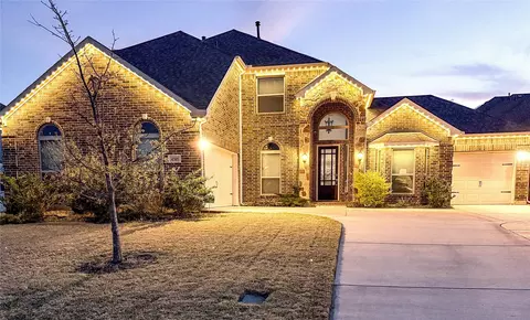 4305 Curlew Ln, Garland, TX 75043