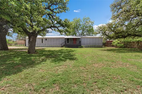 2609 S 1st St W, Clyde, TX 79510