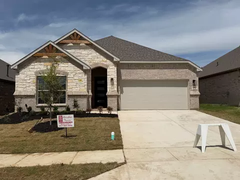 1045 Nighthawk Trl, Alvarado, TX 76009