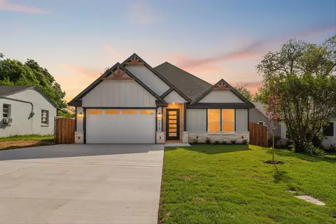 1210 Harvard St, River Oaks, TX 76114