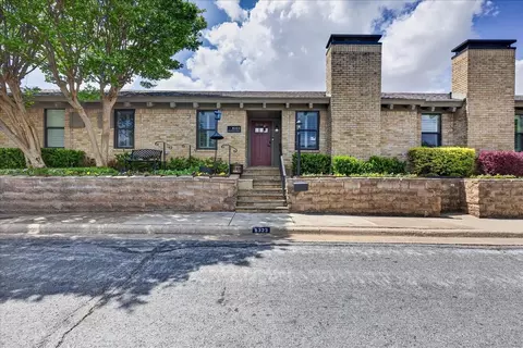 8323 Southmeadow Cir, Dallas, TX 75231
