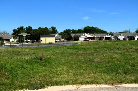 206 Preston Cir, Mabank, TX 75147