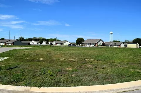 204 Preston Cir, Mabank, TX 75147