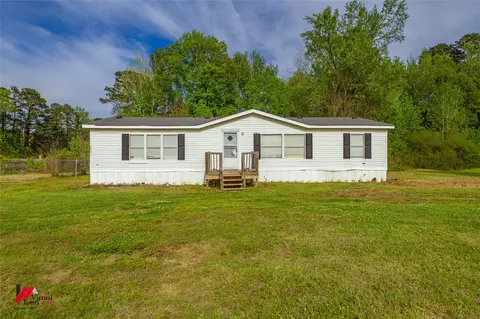 301 Fox Creek Dr, Haughton, LA 71037