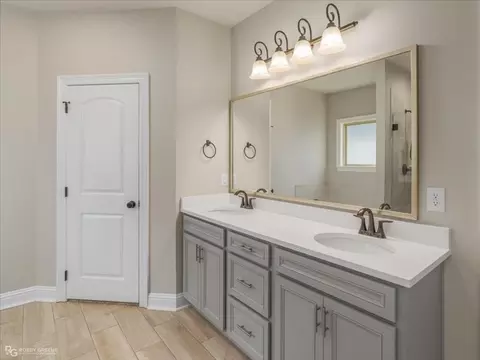 Bath - 133 Brimestone Loop, Benton, LA 71006 photo 1 of 4