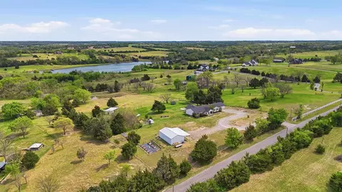 4990 Luella Rd, Sherman, TX 75090