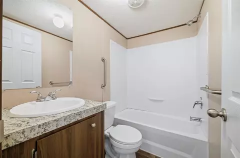 205 E Park St, Frost, TX 76641 photo 12