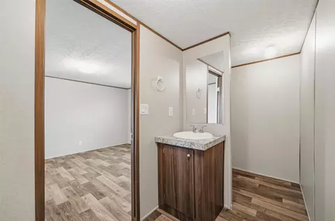 205 E Park St, Frost, TX 76641 photo 11