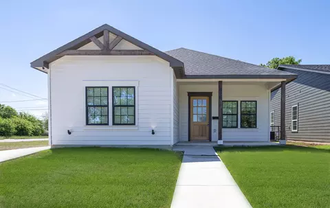 820 Glen Gdn, Fort Worth, TX 76104