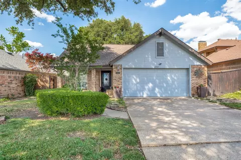 2707 Belmeade Dr, Carrollton, TX 75006