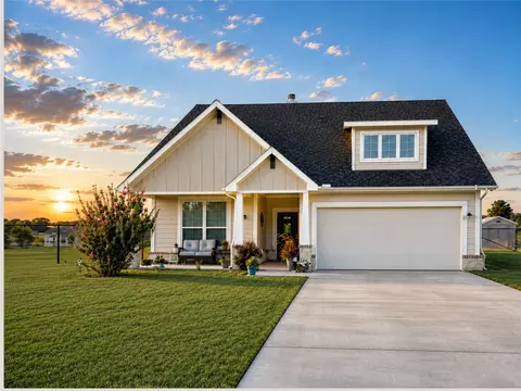 140 Spring Creek Cir, Paradise, TX 76073