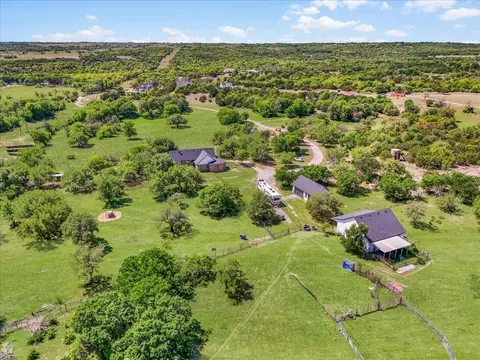 1145 Veal Station Rd, Weatherford, TX 76085