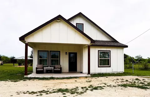 11124 Boren Rd, Wortham, TX 76693
