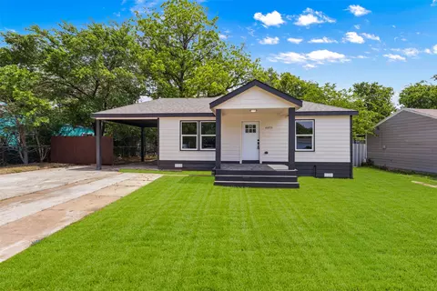 4955 Vinetta Dr, Fort Worth, TX 76119