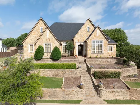 771 Hayden Rd, Lantana, TX 76226