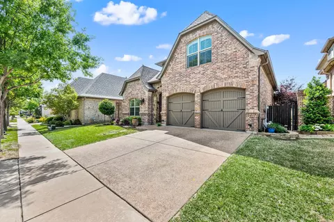 Exterior - 724 E Hill St, Keller, TX 76248 photo 2 of 7