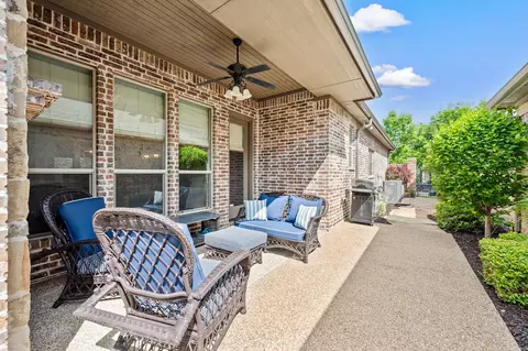 Exterior - 724 E Hill St, Keller, TX 76248 photo 6 of 7