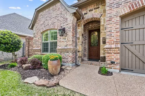 Exterior - 724 E Hill St, Keller, TX 76248 photo 4 of 7