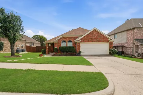 5504 Thornberry Dr, Fort Worth, TX 76137