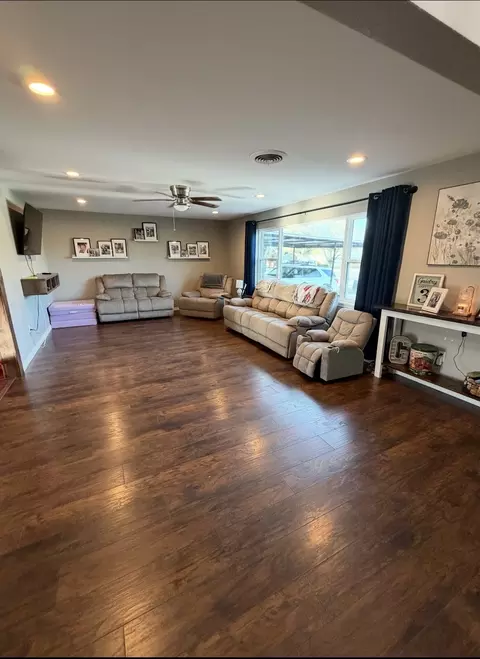 Living - 313 Sunset Dr, Comanche, TX 76442 photo 1 of 1