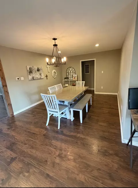 Dining - 313 Sunset Dr, Comanche, TX 76442 photo 1 of 2