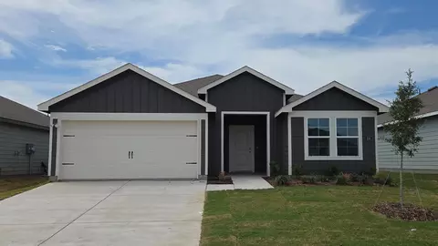 336 Whispering Pine Dr, Royse City, TX 75189