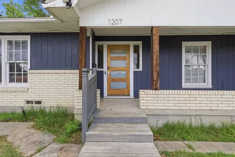 1207 N College St, Mckinney, TX 75069