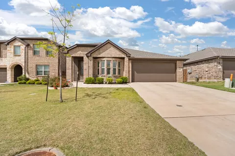 1160 Country Glen Dr, Godley, TX 76044