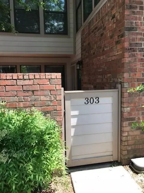 18240 Midway Rd #303, Dallas, TX 75287