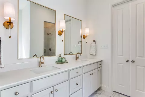 Bath - 274 Observation Dr N, Aledo, TX 76008 photo 2 of 4