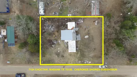 7124 Choctaw Dr, Mabank, TX 75156
