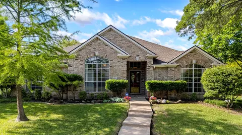 1906 Walnut Hill Dr, Rowlett, TX 75088