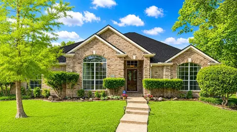 1906 Walnut Hill Dr, Rowlett, TX 75088