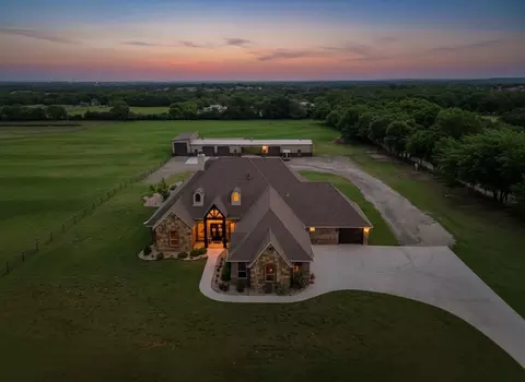 10106 Prather Rd, Springtown, TX 76082