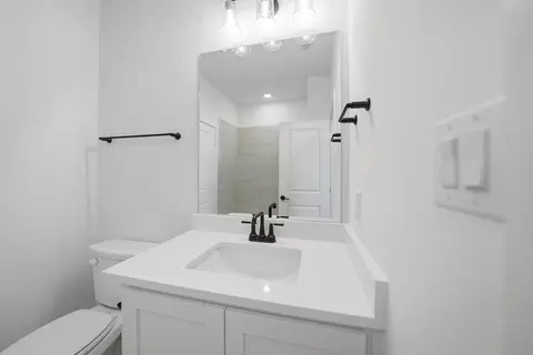 Bath - 1020 Hackberry Dr, Prosper, TX 75009 photo 5 of 7