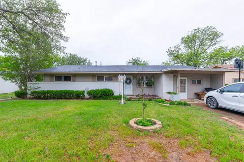 2116 Cedar Crest Dr, Abilene, TX 79601