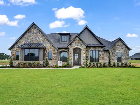 167 Daggett Dr, Decatur, TX 76234