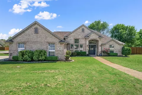 500 Green Meadow Dr, Boyd, TX 76023