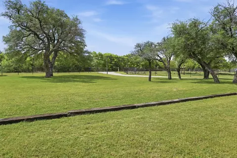 591 Mcfarland Ln, Weatherford, TX 76088