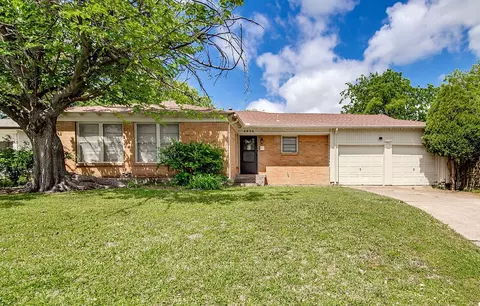 4836 Overton Ave, Fort Worth, TX 76133