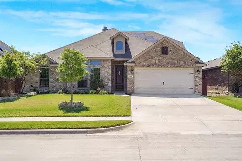 253 Cattlemans Trl, Saginaw, TX 76131