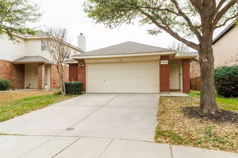 12113 Thicket Bend Dr, Fort Worth, TX 76244