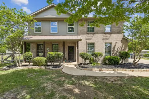 805 Lake Shadow Dr, Lavon, TX 75166