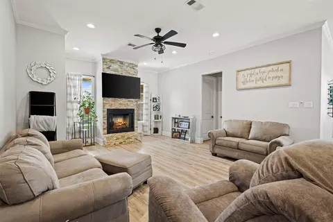 1307 Carnoustie Dr, Ennis, TX 75119