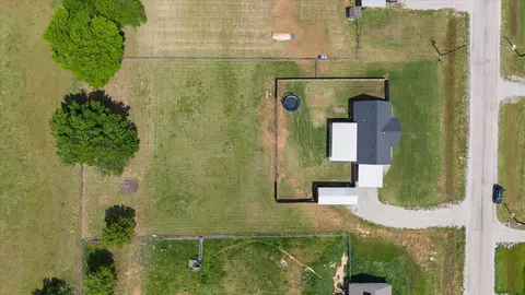 View/Area - 2004 Brown Loop, Poolville, TX 76487 photo 3 of 5
