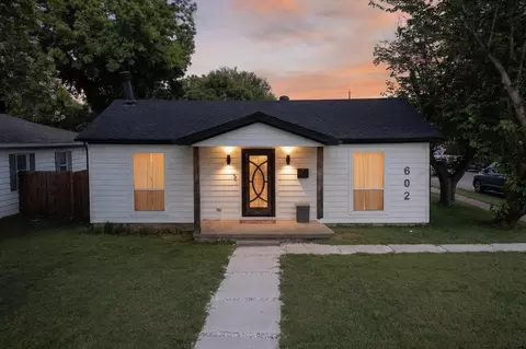 602 N Bagdad Rd, Grand Prairie, TX 75050