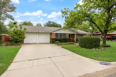4605 Avoca St, Fort Worth, TX 76132